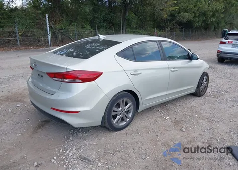2017 Hyundai Elantra Se z USA, uszkodzony, nr VIN 5NPD84LF2HH047448